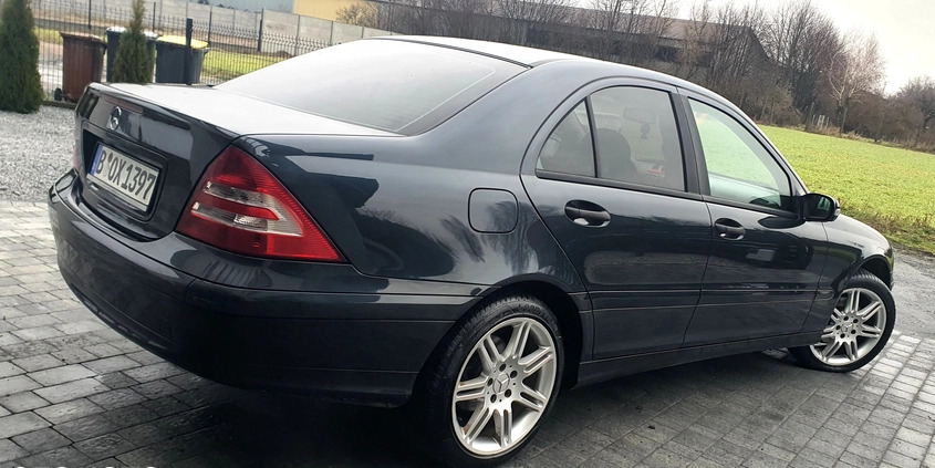 Mercedes-Benz Klasa C cena 19000 przebieg: 215000, rok produkcji 2005 z Witkowo małe 631